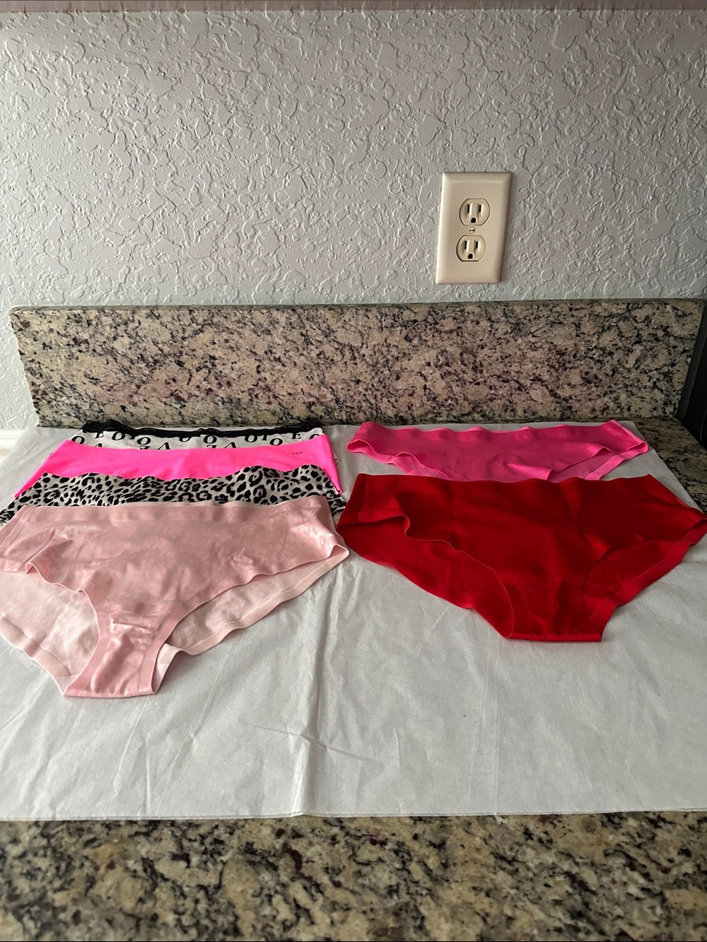 Womens Seamless Hipster Panty Pack - Pink, Red, Animal Print